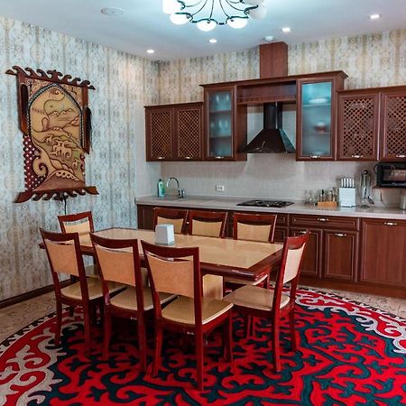 Gоlden Dragon Villa Hotel Bishkek Exterior photo