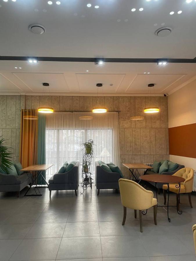 Gоlden Dragon Villa Hotel Bishkek Exterior photo