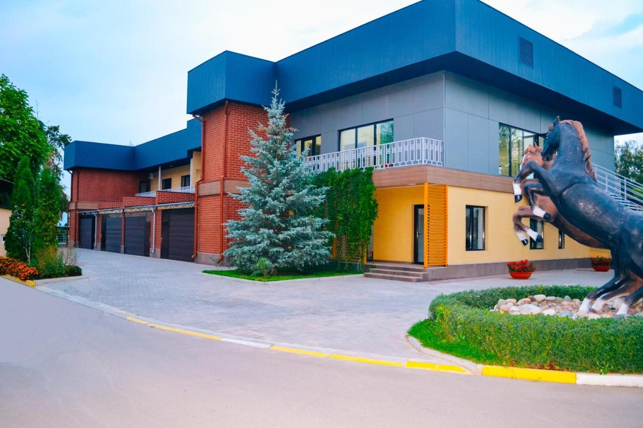 Gоlden Dragon Villa Hotel Bishkek Exterior photo